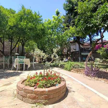 Hadrianus Pansion Αττάλεια