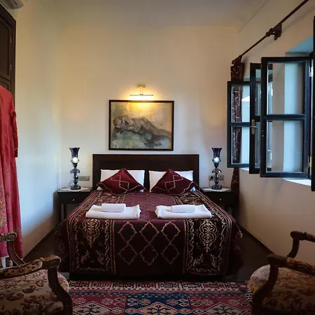 Hadrianus Pansion Hotel 3*