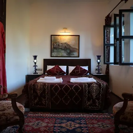 Hadrianus Pansion Hotel