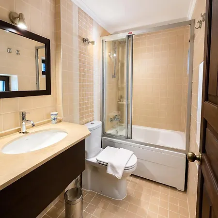 Hadrianus Pansion 3* Antalya