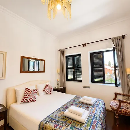 Hadrianus Pansion Hotell Antalya