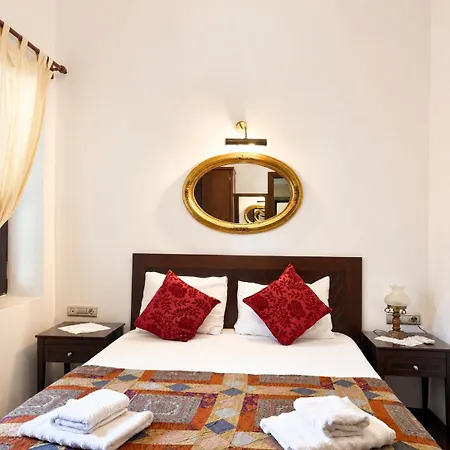 Hotel Hadrianus Pansion