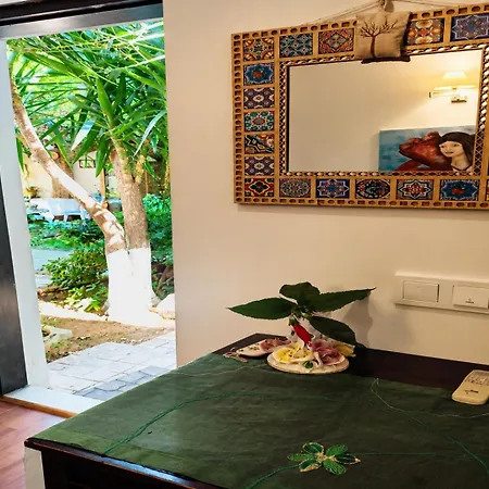 Hadrianus Pansion Hotell 3*