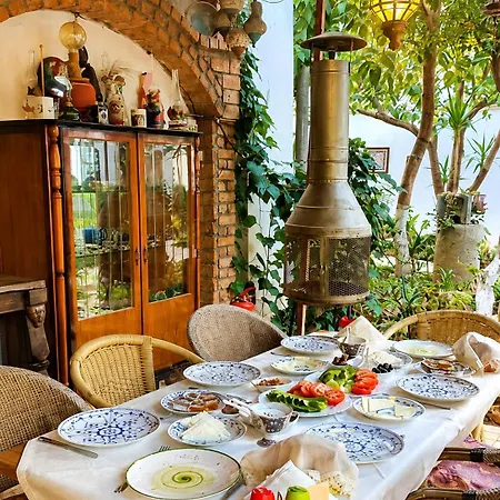 Hadrianus Pansion Hotel Antalya