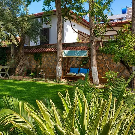 Hotel Hadrianus Pansion
