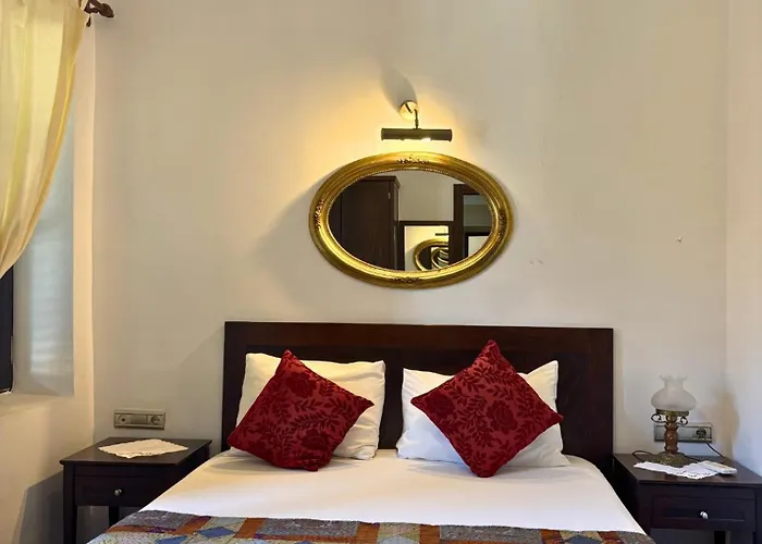 Hadrianus Pansion Hotell