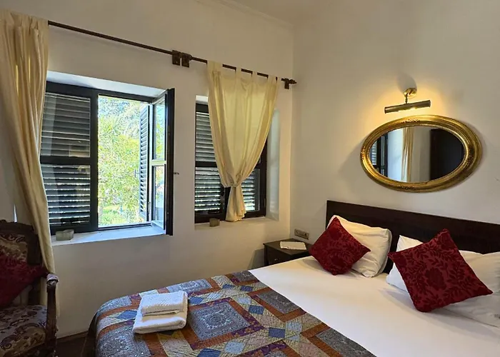 Hadrianus Pansion Hotel Antalya