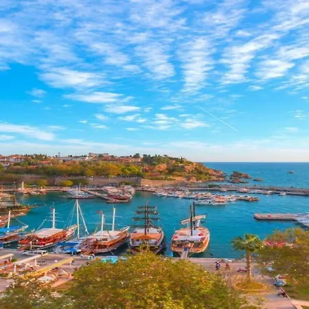 Hadrianus Pansion Hotell