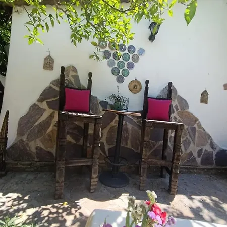 Hadrianus Pansion Hotel 3*