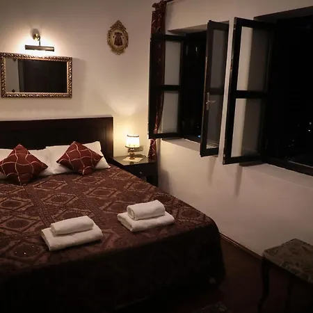 Hadrianus Pansion Hotel Antalia