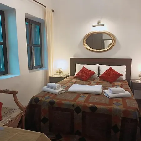 Hadrianus Pansion Hotel